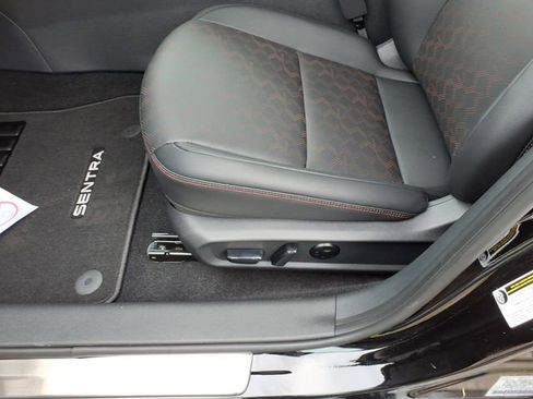 New 2026 Nissan Sentra SR FWD image 7