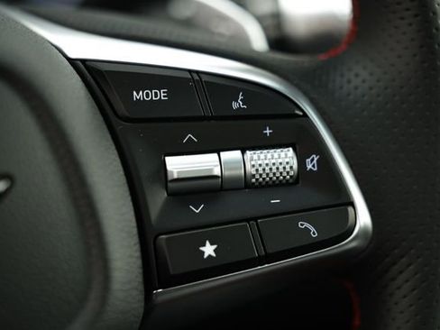 New 2025 Genesis G70 3.3T Advanced image 36