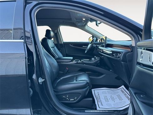 Used 2021 Lincoln Nautilus Reserve w/ Equipment Group 202A image 15