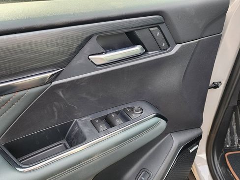 New 2026 GMC Acadia AT4 w/ Luxury Package image 14