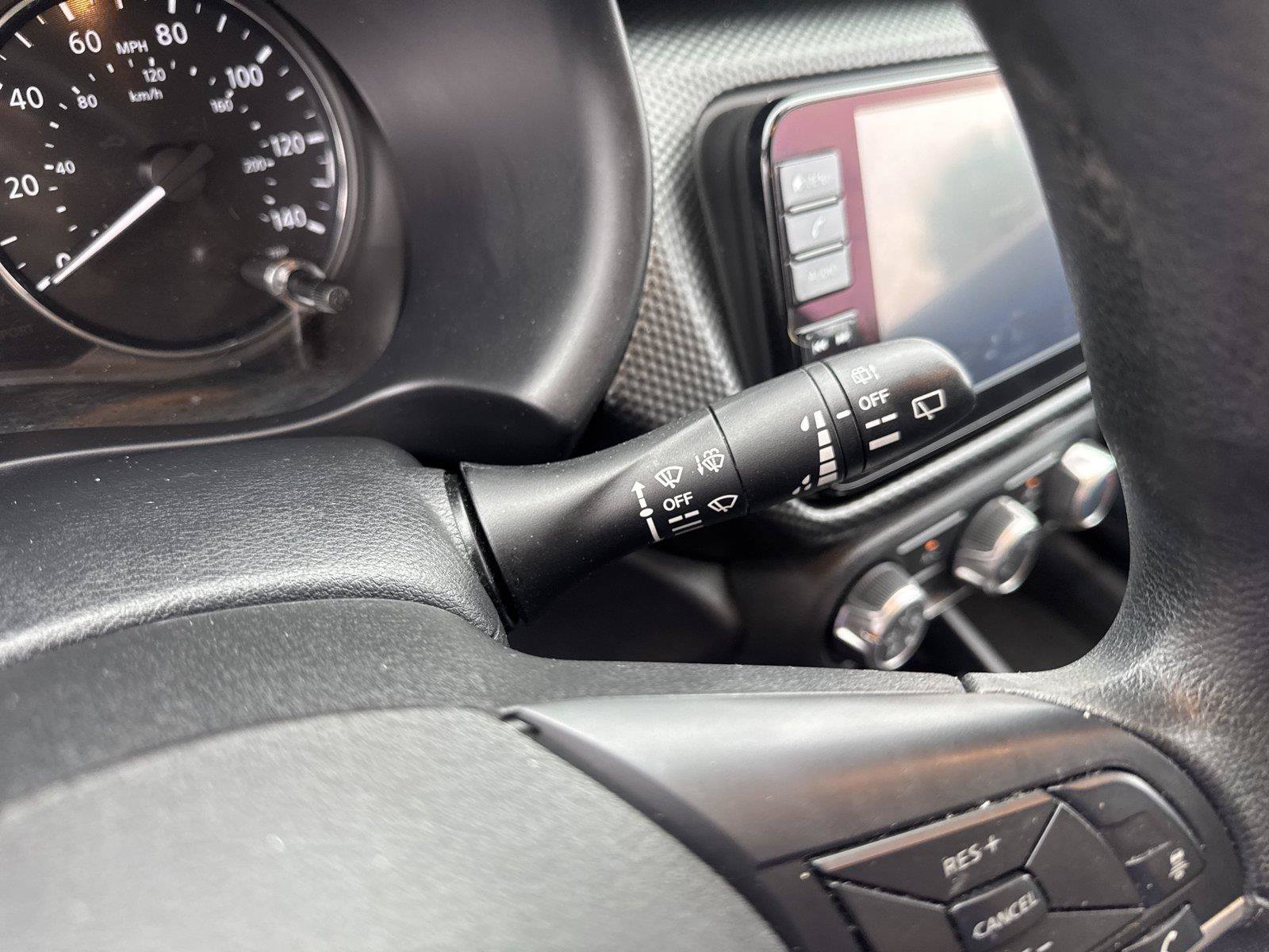 Used 2023 Nissan Kicks SV FWD image 18
