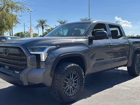 Used 2022 Toyota Tundra SR5 image 3