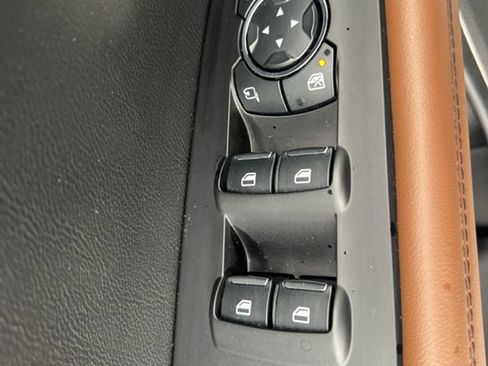 Used 2023 Lincoln Nautilus Reserve w/ Luxury Package image 22