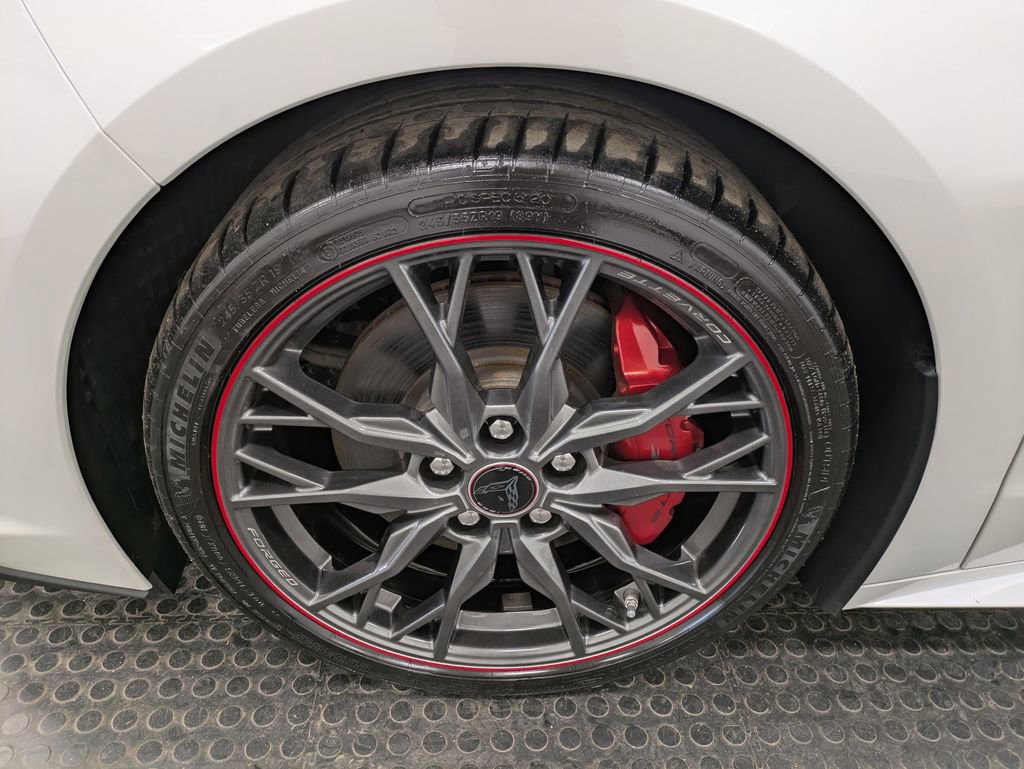 Used 2023 Chevrolet Corvette Stingray Premium Conv w/ Z51 Performance Package RWD image 7