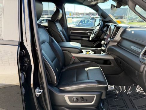 Used 2025 RAM 1500 Laramie image 22