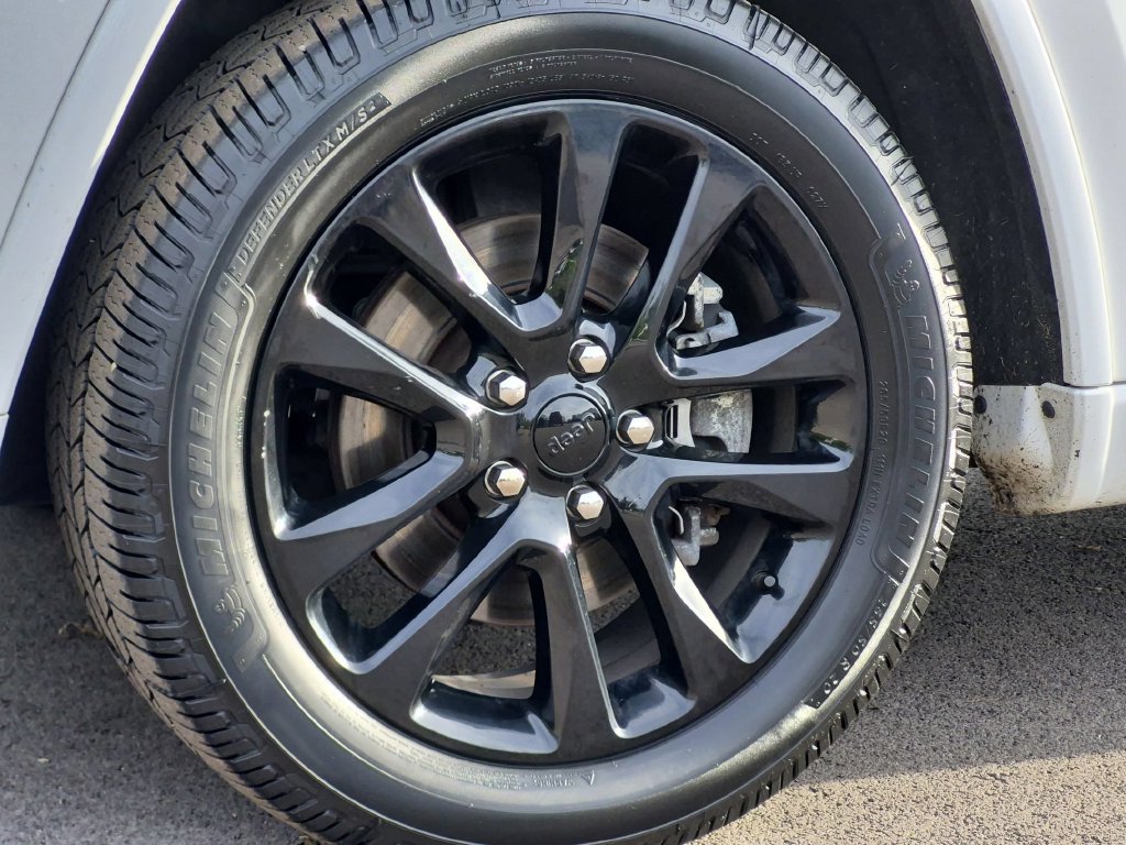 Used 2021 Jeep Grand Cherokee Laredo X RWD image 24
