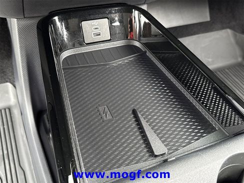 Certified 2025 Ford Mustang Mach-E Premium image 9