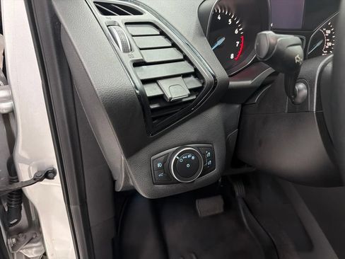Used 2019 Ford Escape Titanium FWD image 21