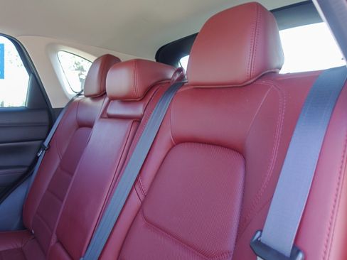 Used 2023 MAZDA CX-5 Carbon Edition image 22