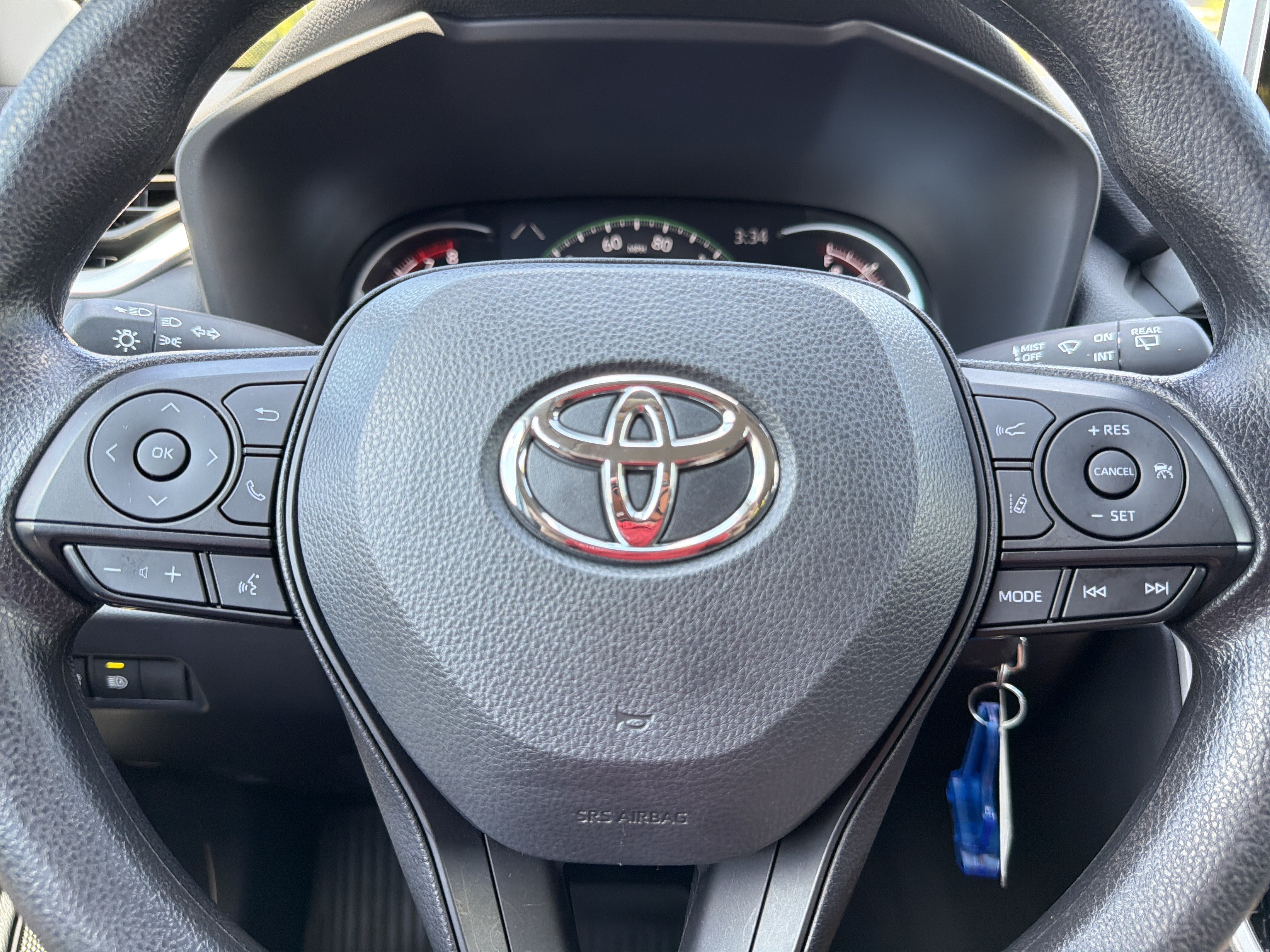 Used 2025 Toyota RAV4 LE FWD image 12