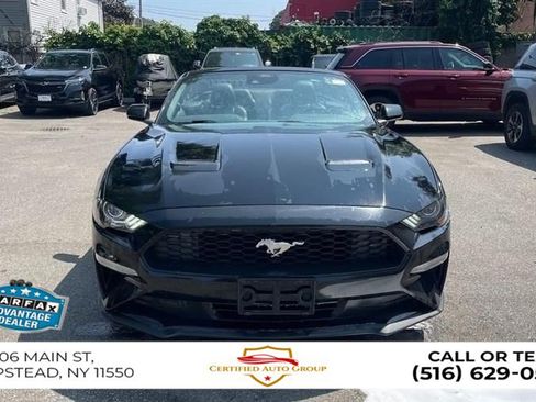 Used 2024 Ford Mustang Convertible RWD image 3
