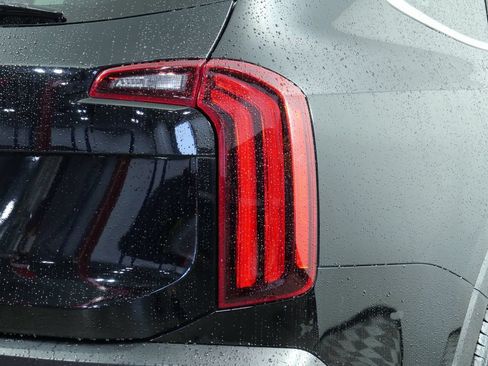 Used 2022 Kia Telluride EX w/ EX Premium Package AWD/4WD image 12