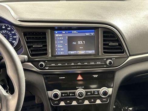 Used 2020 Hyundai Elantra SEL w/ Cargo Package (C1) image 6