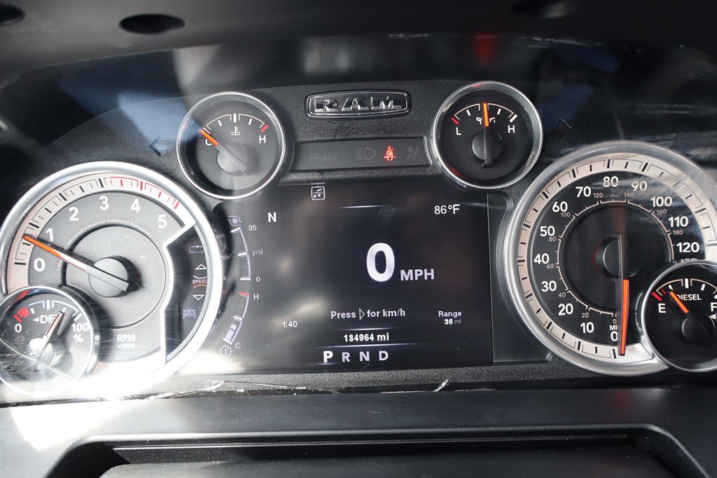 Used 2014 RAM 3500 Laramie w/ Protection Group AWD/4WD image 33