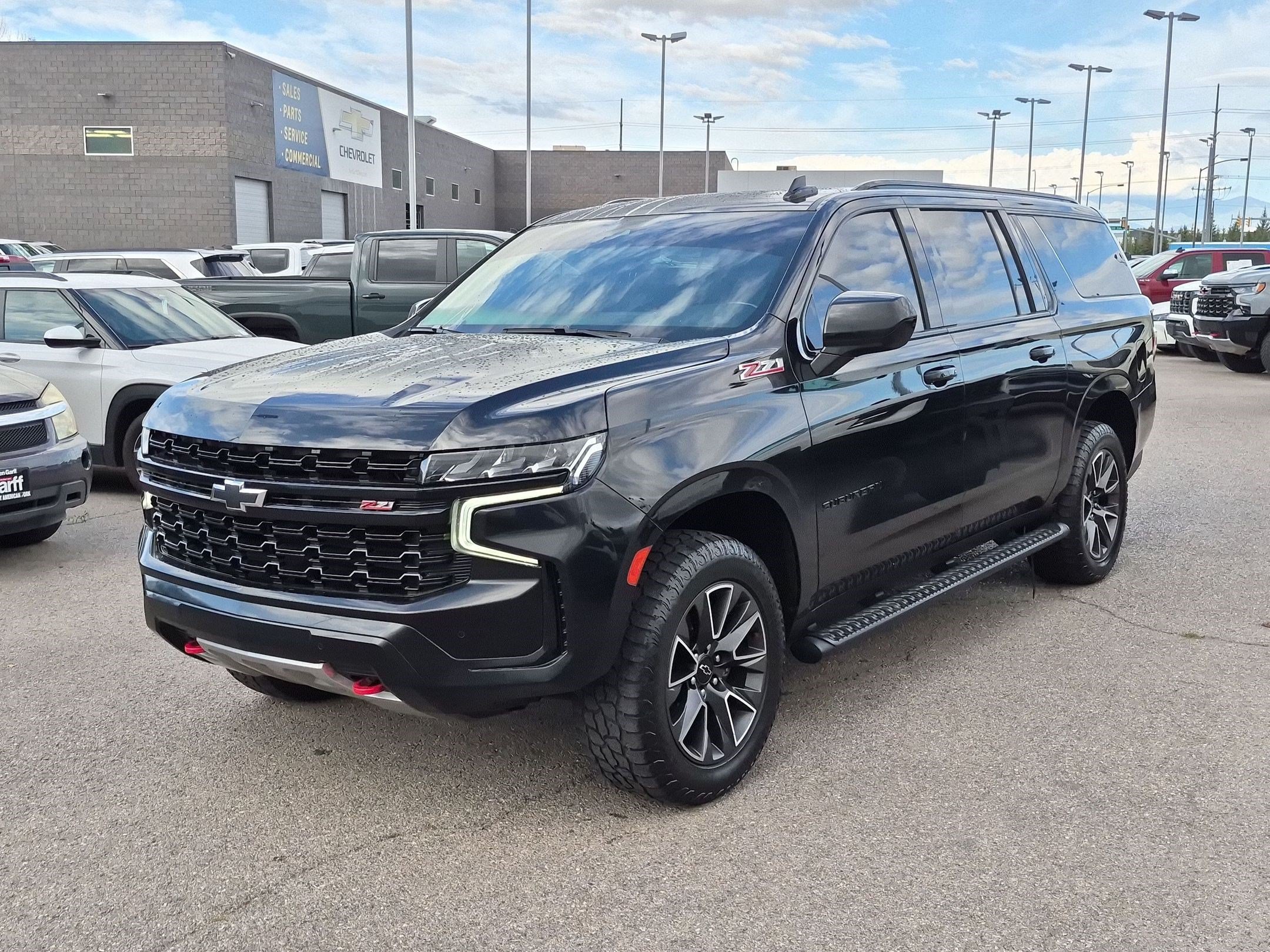 Used 2023 Chevrolet Suburban Z71 AWD/4WD image 8