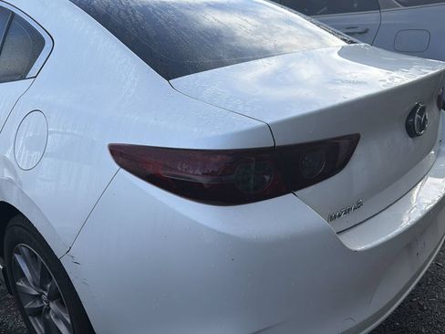 Used 2021 MAZDA MAZDA3 s FWD image 8