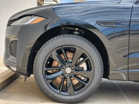 Used 2026 Jaguar F-PACE R-Dynamic S image 6