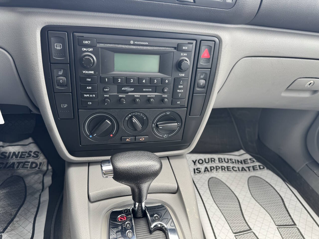 Used 2004 Volkswagen Passat GLS FWD image 29