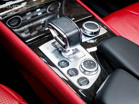 Used 2015 Mercedes-Benz SL 63 AMG image 19