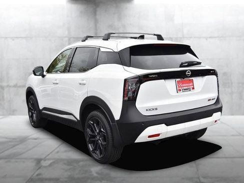 New 2026 Nissan Kicks SR w/ SR Premium Package image 7