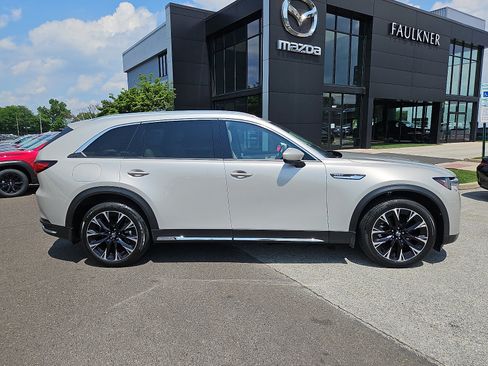 Used 2024 MAZDA CX-90 Plug-In Hybrid w/ Premium Plus AWD/4WD image 7