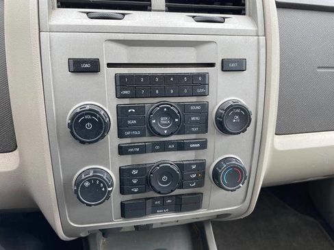Used 2011 Ford Escape XLT w/ 201A Rapid Spec Order Code FWD image 35