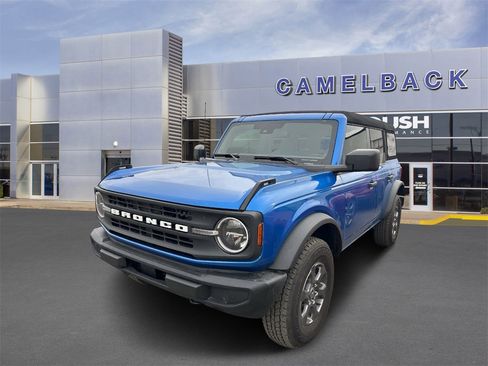 Used 2025 Ford Bronco Big Bend image 2
