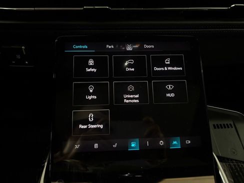 New 2026 Cadillac Escalade IQ Sport 1 w/ LPO, Floor Liner Package image 32