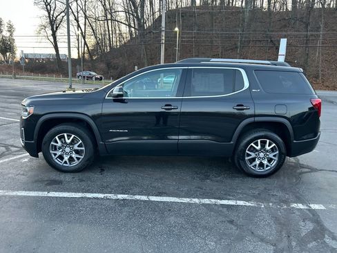 Used 2023 GMC Acadia SLT w/ Technology Package image 2