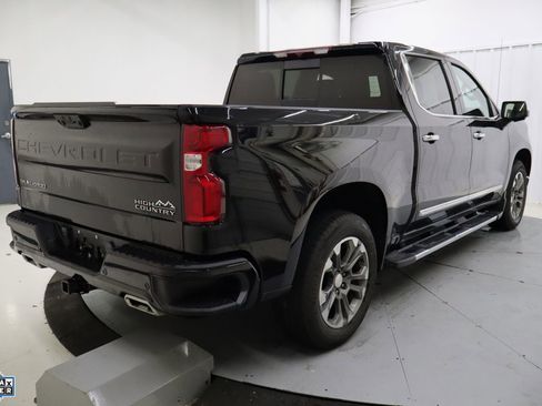 Used 2023 Chevrolet Silverado 1500 High Country image 2