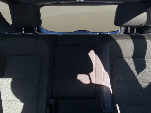 Used 2018 Chevrolet Equinox LT image 16