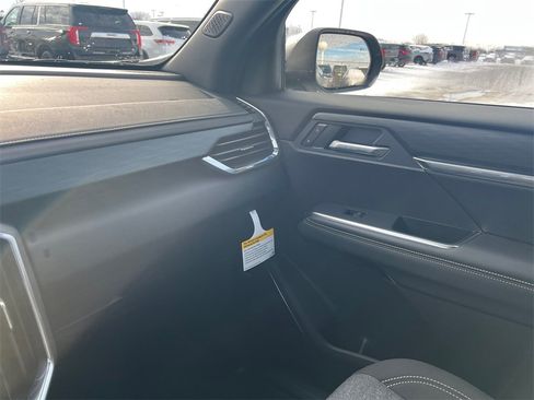 New 2026 GMC Acadia Elevation image 25