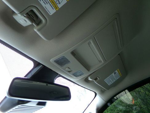 Used 2023 Ford Ranger Lariat w/ Tremor Off-Road Package image 24