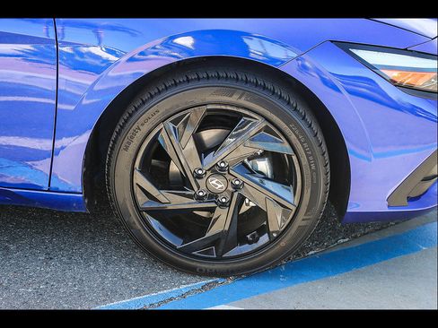 Certified 2026 Hyundai Elantra Sport FWD image 15