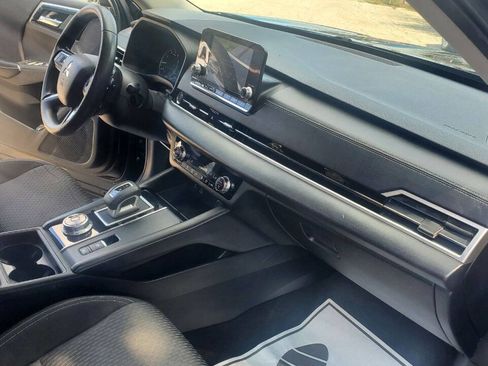 Used 2022 Mitsubishi Outlander ES image 26