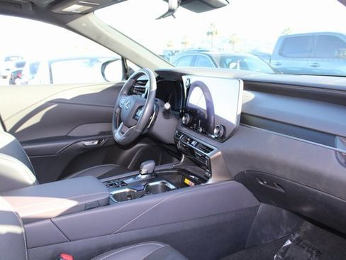 Certified 2024 Lexus RX 350 w/ Convenience Package image 5