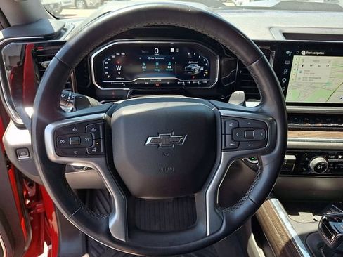 Used 2022 Chevrolet Silverado 1500 LT Trail Boss w/ LT Trail Boss Premium Package AWD/4WD image 14