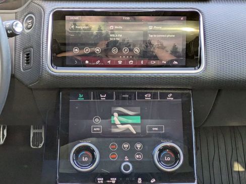 Used 2018 Land Rover Range Rover Velar R-Dynamic SE image 22