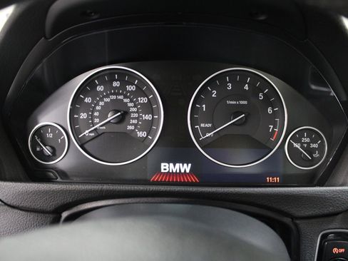 Used 2015 BMW 320i Sedan image 32