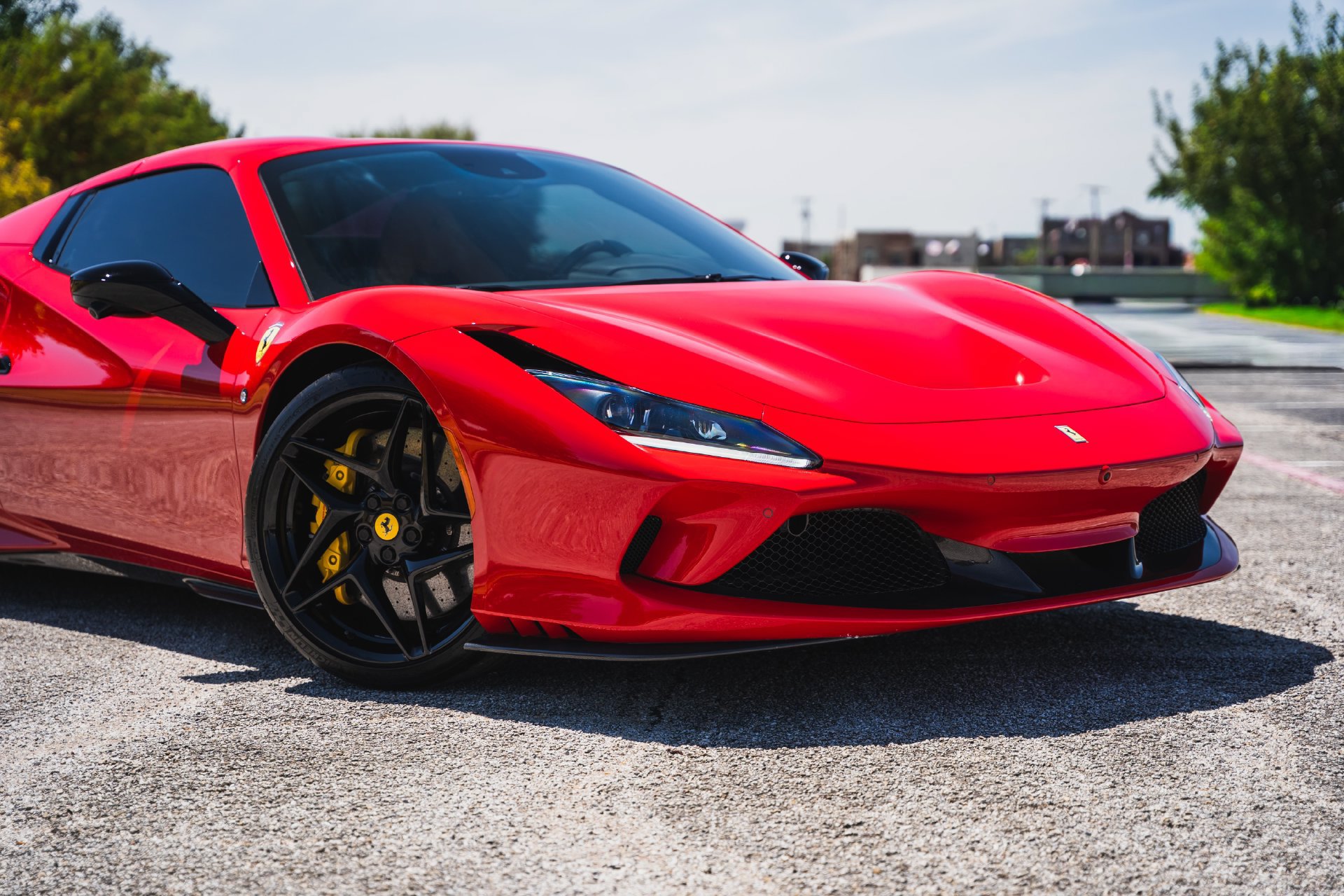 Used 2021 Ferrari F8 Tributo RWD image 40