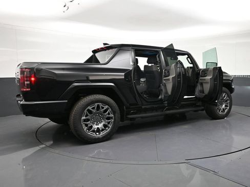 Used 2025 GMC Hummer EV 3X AWD/4WD image 31