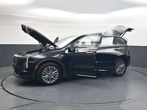 Used 2024 Cadillac XT4 Premium Luxury FWD image 48