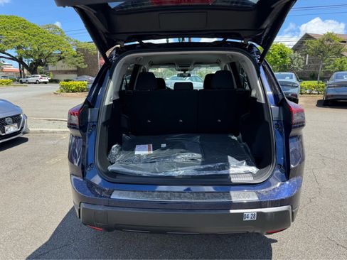 New 2026 Nissan Rogue SV FWD image 11