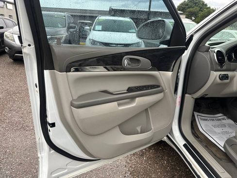 Used 2017 Buick Enclave Convenience FWD image 11