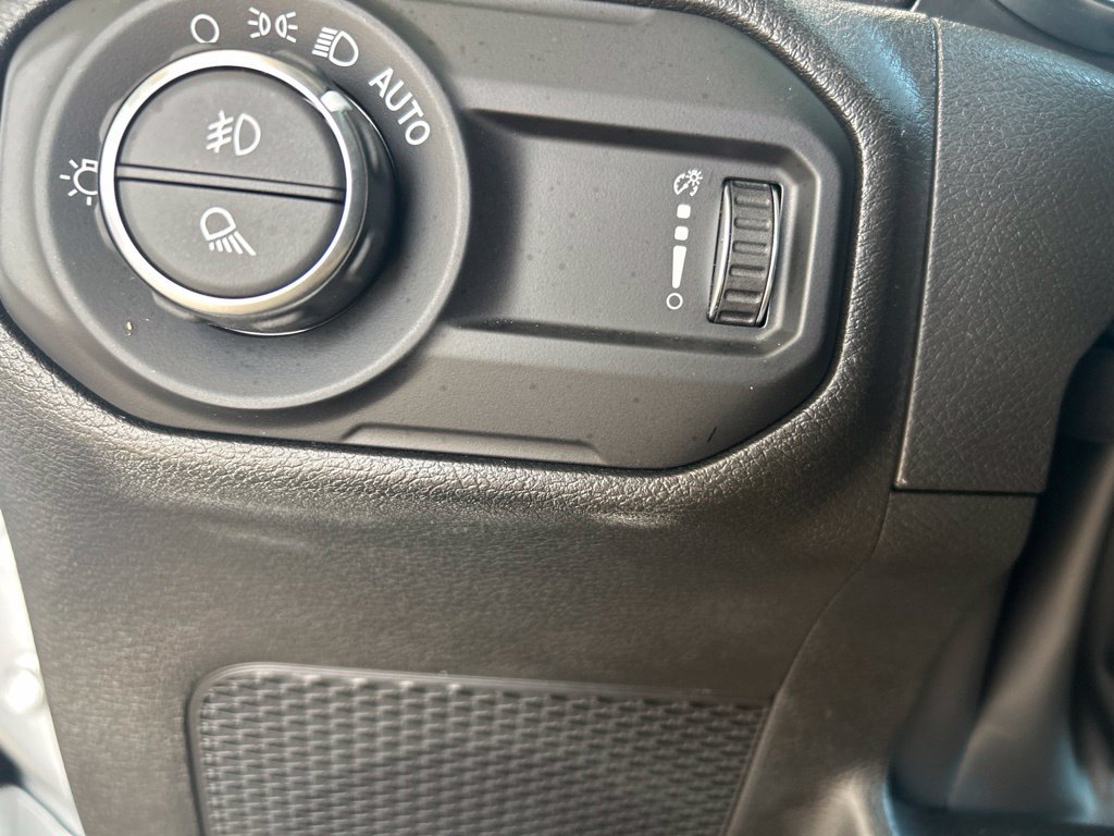 Used 2023 Jeep Gladiator Mojave w/ Cold Weather Group AWD/4WD image 24