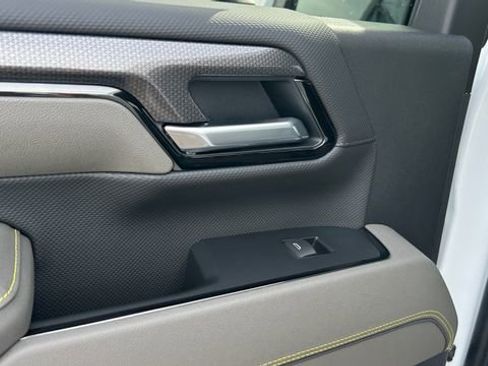 New 2026 Chevrolet Silverado 2500 ZR2 image 31