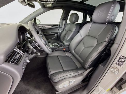 New 2026 Porsche Macan S image 5