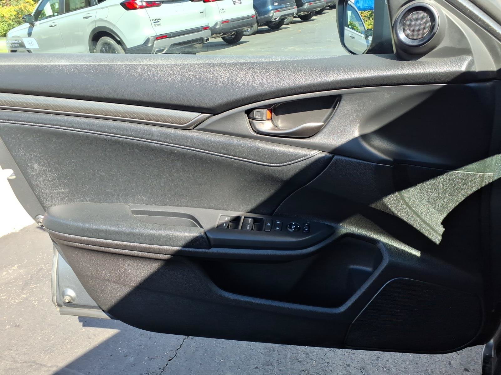 Used 2017 Honda Civic EX-L image 11