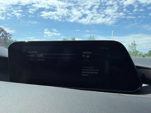 Used 2021 MAZDA MAZDA3 s FWD image 24