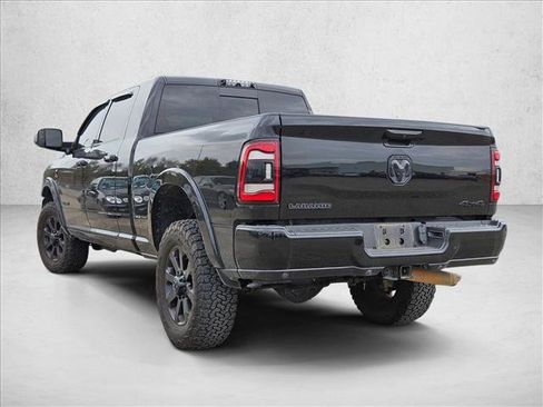 Used 2019 RAM 2500 Laramie w/ Black Appearance Package image 6